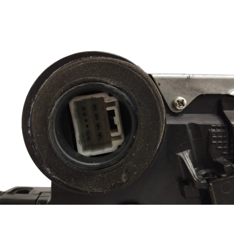 CERRADURA PUERTA TRASERA DERECHA 6905060070