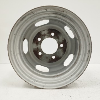 Recambio de llanta para nissan trade referencia OEM IAM 081050133C 5JX15 5H 5X160