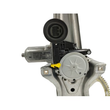Recambio de elevalunas trasero derecho para toyota yaris 1.5 16v cat referencia OEM IAM 698300D220 857200D120 