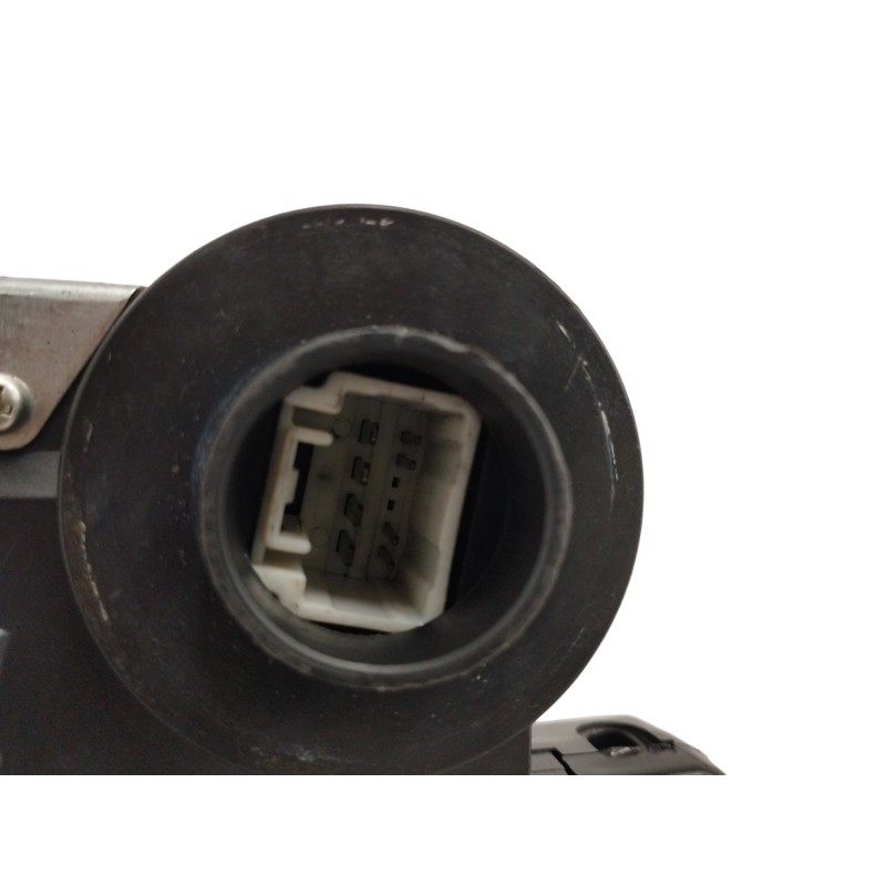 CERRADURA PUERTA TRASERA IZQUIERDA 6906060070