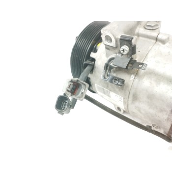 Recambio de compresor aire acondicionado para renault captur limited referencia OEM IAM 926000734R  