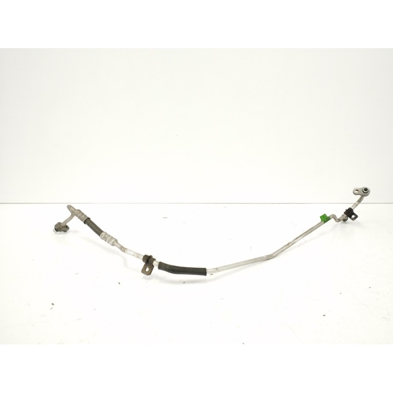 Recambio de tubos aire acondicionado para ssangyong rodius 2.7 turbodiesel cat referencia OEM IAM 6863021002  