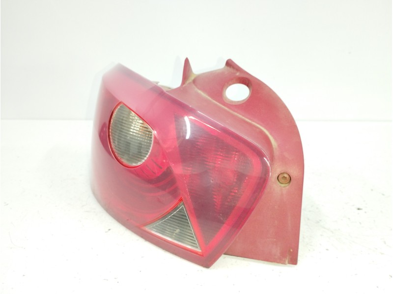 Recambio de piloto trasero izquierdo para seat ibiza (6j5) 1.9 tdi referencia OEM IAM 6J4945095C  