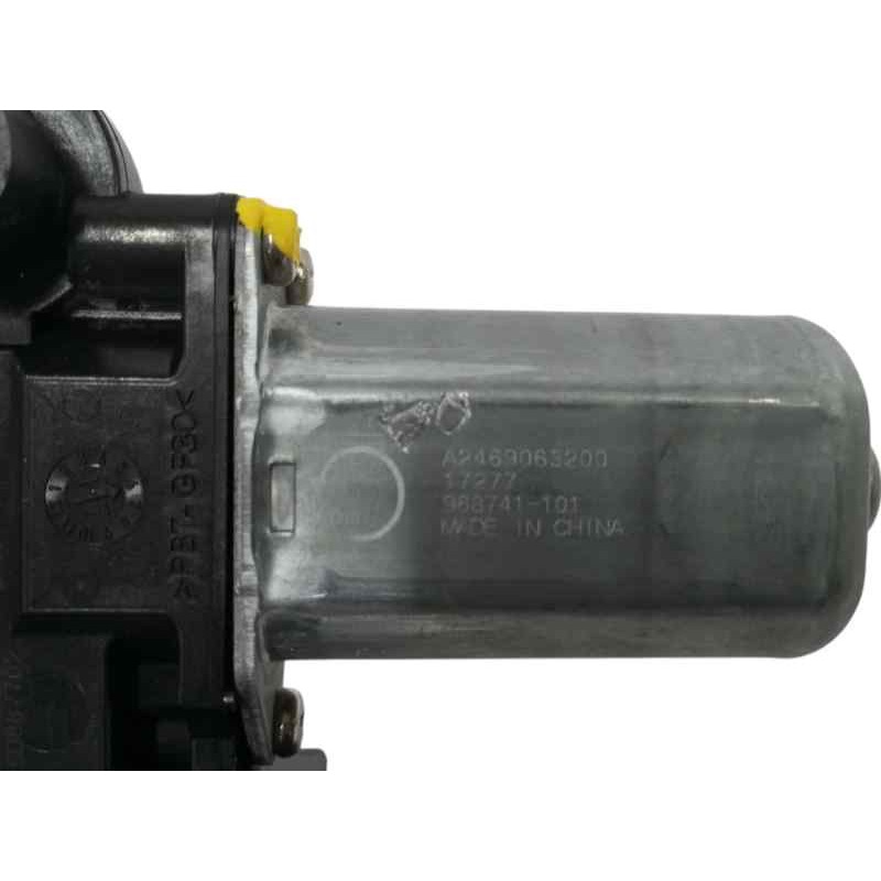 MOTOR ELEVALUNAS TRASERO DERECHO