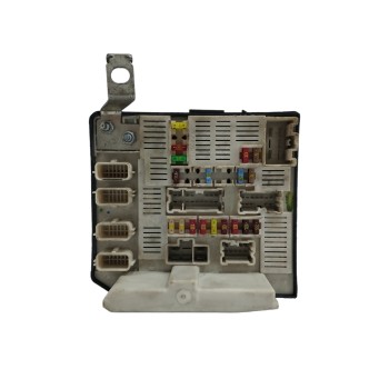 CAJA RELES / FUSIBLES 8200481866 