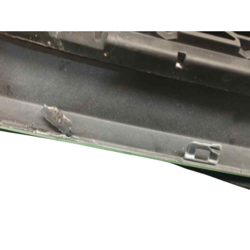 PARAGOLPES DELANTERO NECESITA REPARACION