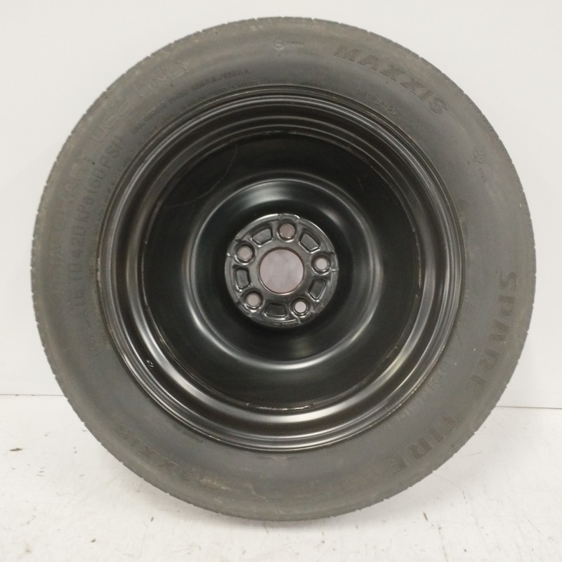 NEUMATICO REPUESTO 4JX16H ET50 5H 5X115