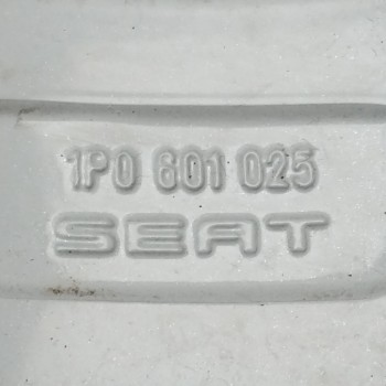 Recambio de llanta para seat leon (1p1) 1.9 tdi referencia OEM IAM 1P0601025 6,5JX16H2 ET50 