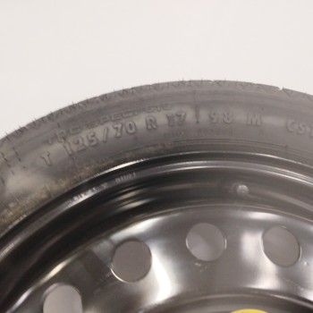 Recambio de neumatico repuesto para opel insignia berlina 2.0 cdti cat referencia OEM IAM 13235015 17X4.00B IS41 5H 5X120