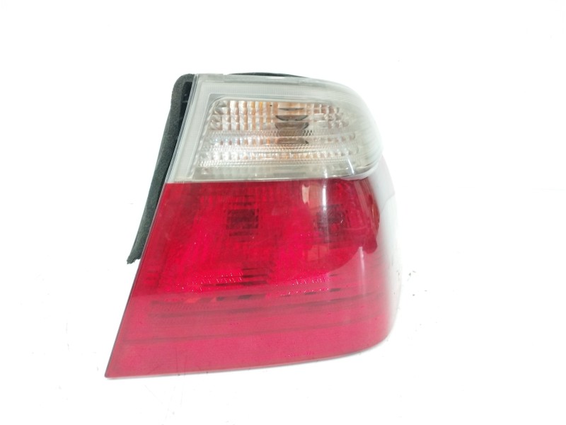 Recambio de piloto trasero derecho para bmw serie 3 berlina (e46) 1.9 cat referencia OEM IAM 8383822  