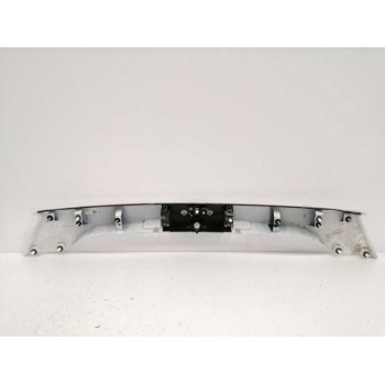 Recambio de moldura para ford kuga (cbs) referencia OEM IAM GJ54S43404A TRASERA PORTON BLANCO PERLA OBSERVAR FOTOS