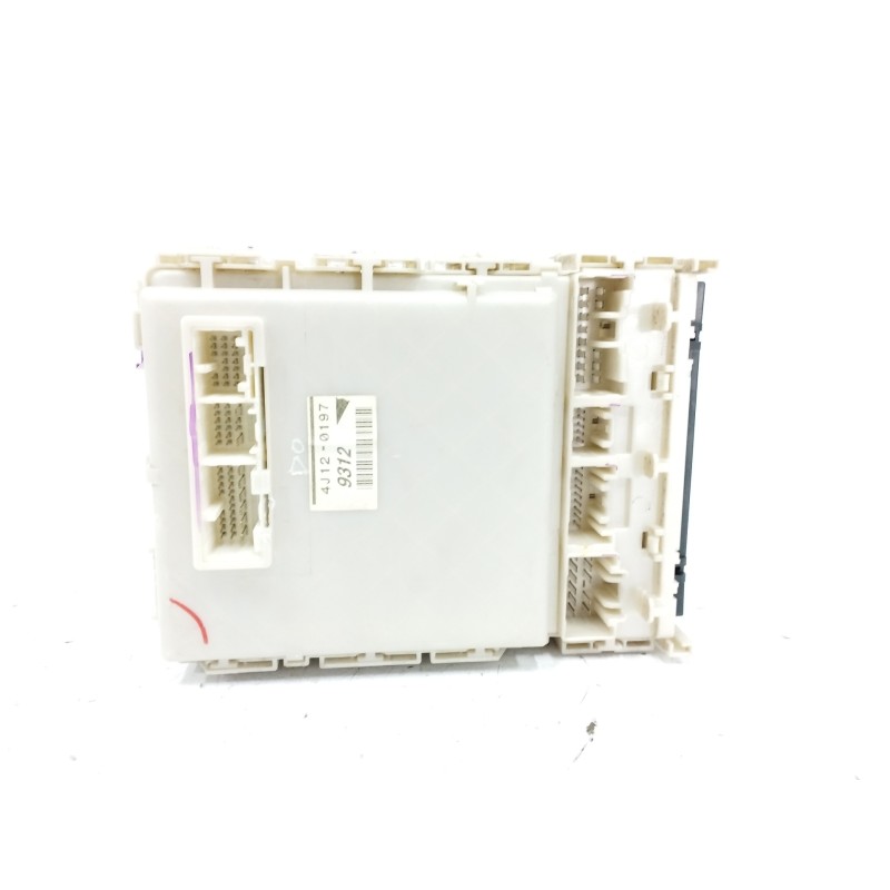 CAJA RELES / FUSIBLES 4J120197