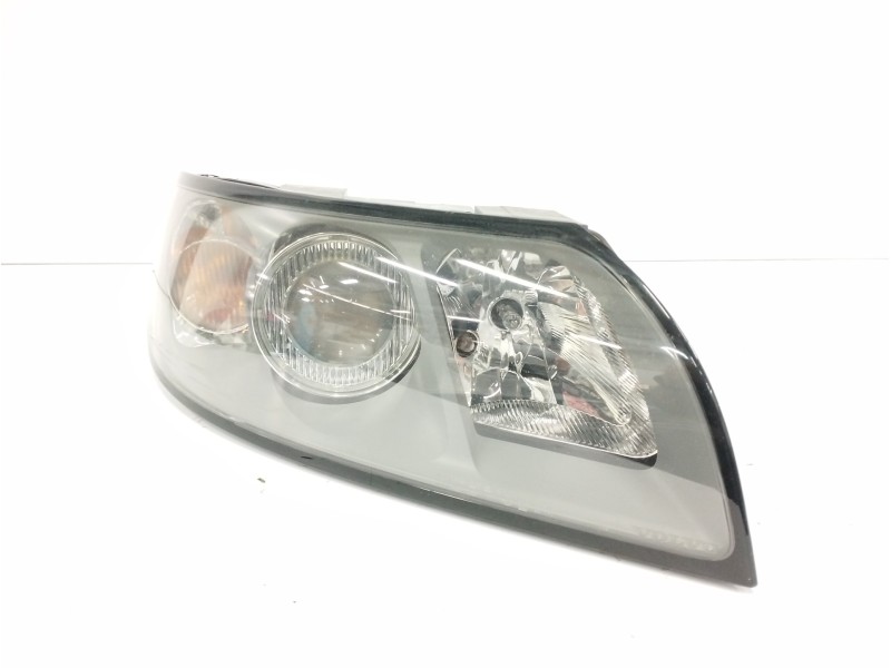 Recambio de faro derecho para volvo v50 familiar 2.0 diesel cat referencia OEM IAM 30698886 0301198204 