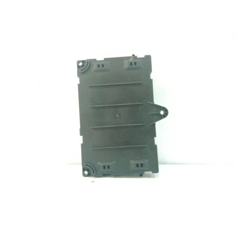 CAJA RELES / FUSIBLES BSCA0200 S120017003I