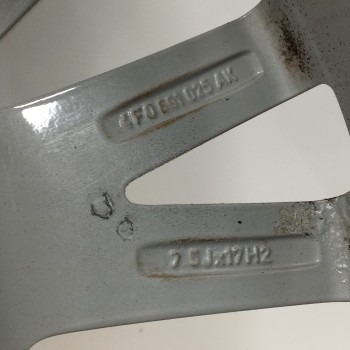 Recambio de llanta para audi a4 berlina (8e) 2.0 tdi 16v (103kw) referencia OEM IAM 4F0601025AK 7,5JX17H2 ET45 5H 5X112