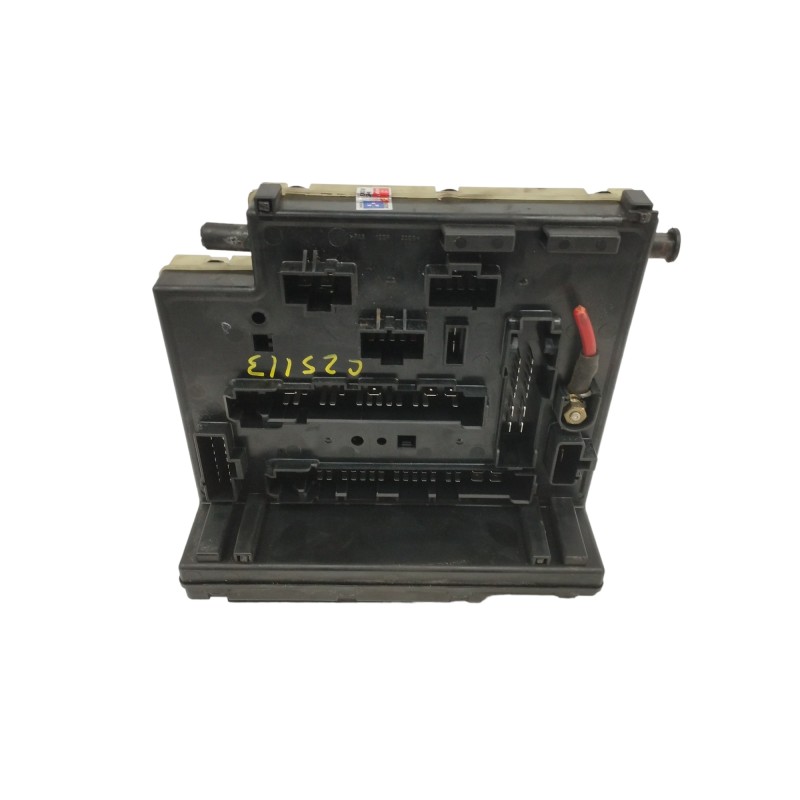 CAJA RELES / FUSIBLES