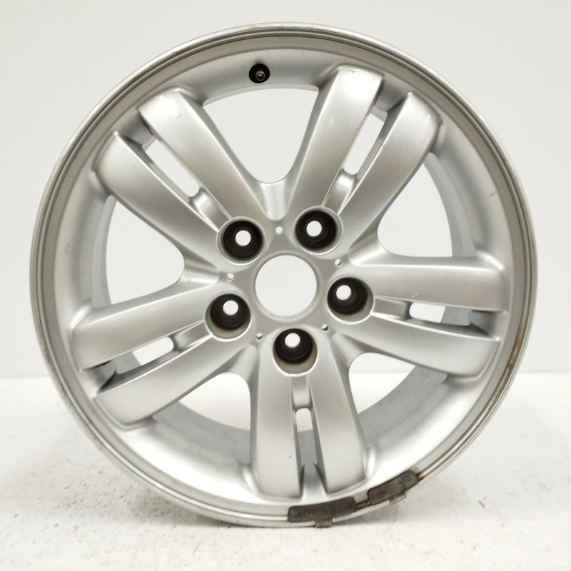 Recambio de llanta para hyundai tucson (jm) 2.0 crdi a las 4 ruedas referencia OEM IAM 529102E220 6,5JX16 41 5H 5X115