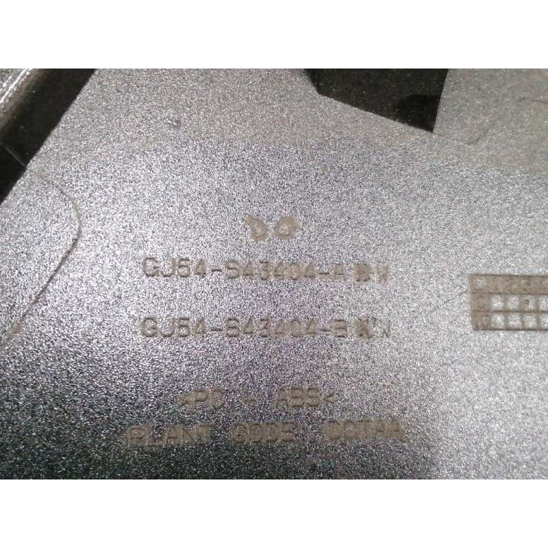 MOLDURA TRASERA PORTON GRIS OSCURO