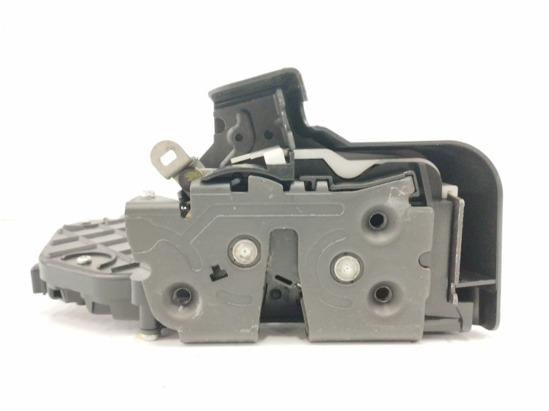 Recambio de cerradura puerta trasera izquierda para volvo v50 familiar 2.0 diesel cat referencia OEM IAM 30753945 Recambio de cerradura puerta trasera izquierda para volvo v50 familiar 2.0 diesel cat referencia OEM IAM 30753945