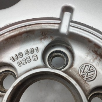 Recambio de llanta para volkswagen golf iv (1j1) 1.6 referencia OEM IAM 1J0601025B 6JX15H2 ET38 