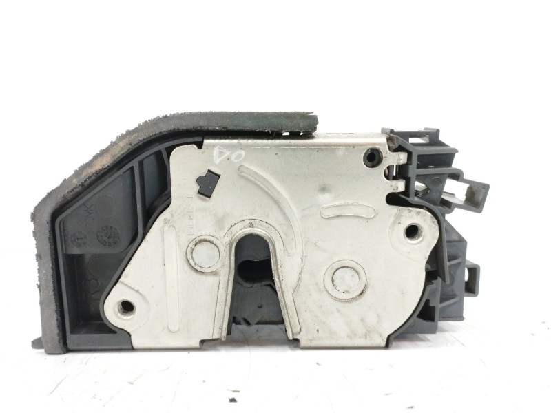 Recambio de cerradura puerta delantera derecha para bmw serie 1 berlina (e81/e87) 118d referencia OEM IAM 7167068  