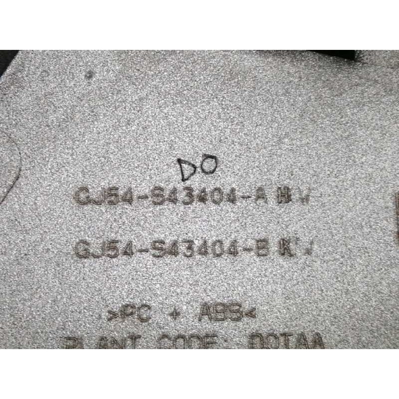 MOLDURA TRASERA PORTON PLATA OBSERVAR FOTOS