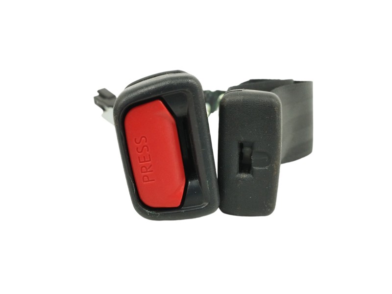 Recambio de enganche cinturon derecho para toyota yaris 1.5 16v cat referencia OEM IAM  TRASERO 