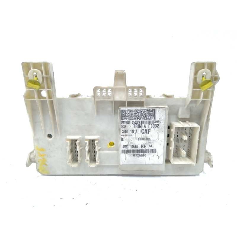 CAJA RELES / FUSIBLES