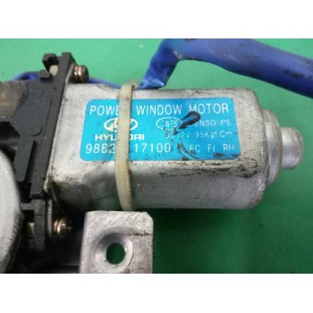 Recambio de elevalunas delantero derecho para hyundai matrix (fc) 1.5 crdi gls referencia OEM IAM TIJERA 9882017100 