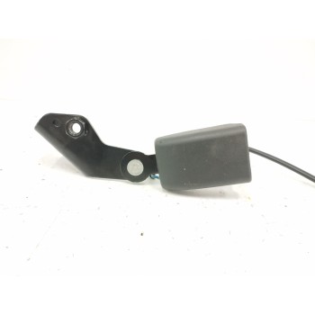Recambio de enganche cinturon izquierdo para renault kadjar 1.3 tce referencia OEM IAM  TRASERO 