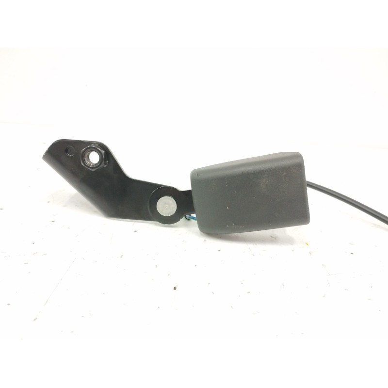 ENGANCHE CINTURON IZQUIERDO TRASERO