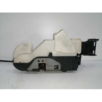 Recambio de cerradura puerta delantera izquierda para peugeot partner kombi 1.6 blue-hdi fap referencia OEM IAM 828406  