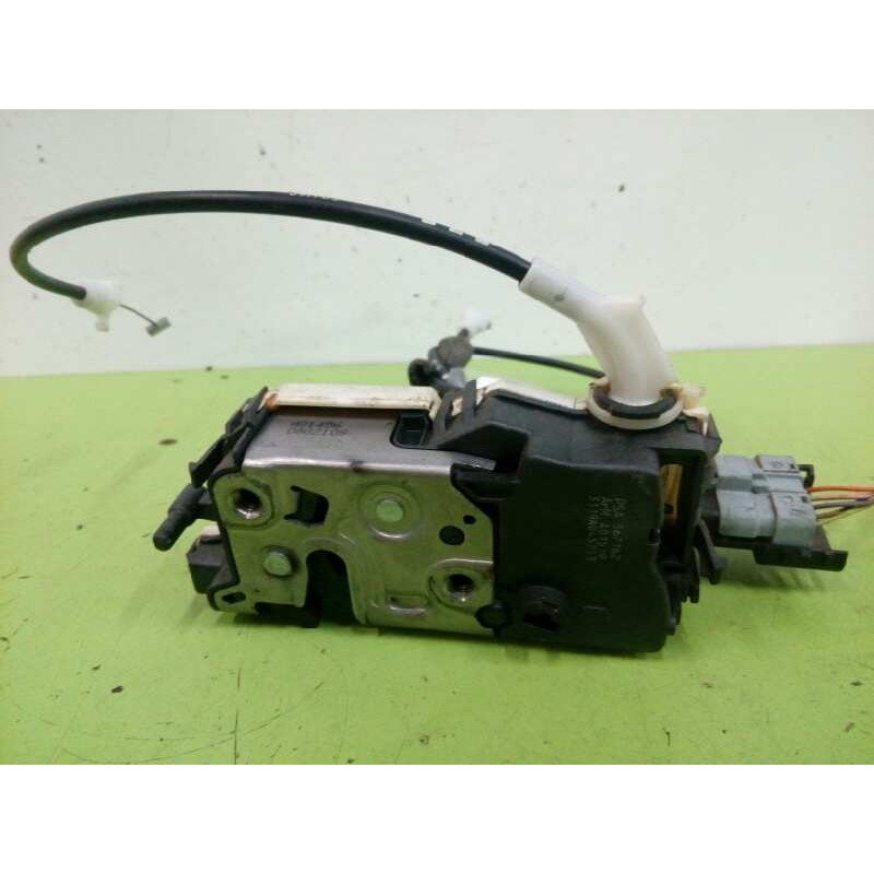 CERRADURA PUERTA TRASERA DERECHA