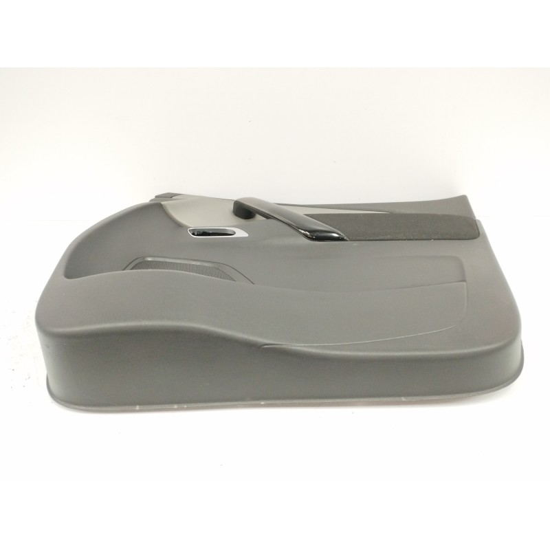 GUARNECIDO PUERTA DELANTERA DERECHA NEGRO