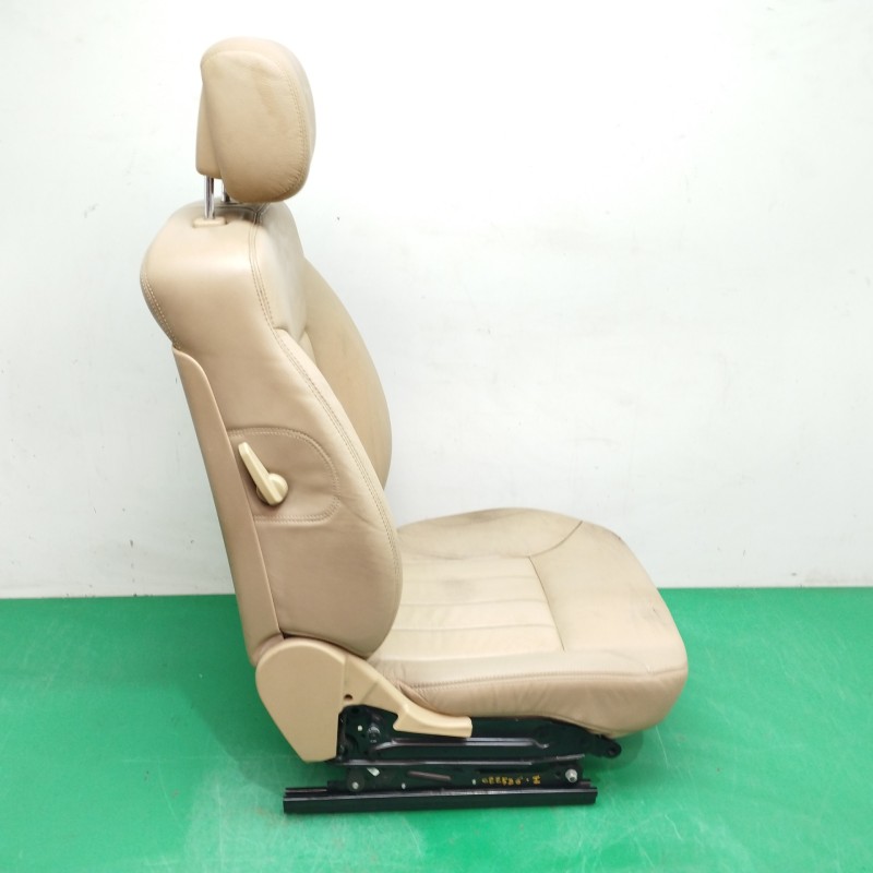 ASIENTO DELANTERO IZQUIERDO OBSERVAR FOTOS