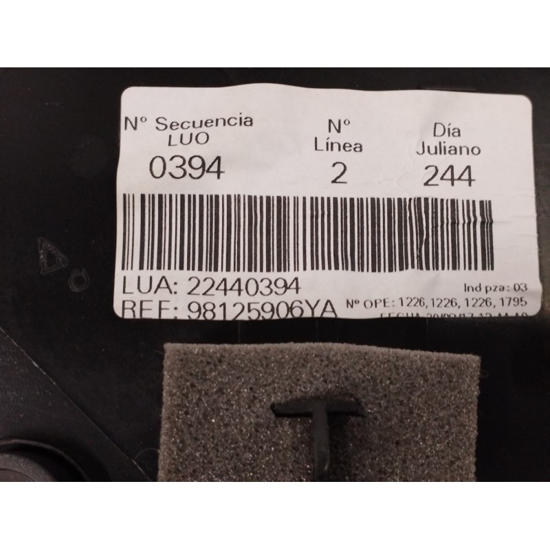 GUARNECIDO PUERTA TRASERA IZQUIERDA NEGRO