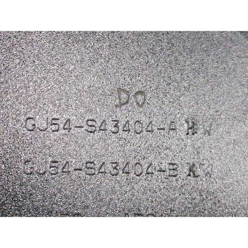 MOLDURA TRASERA PORTON NEGRO