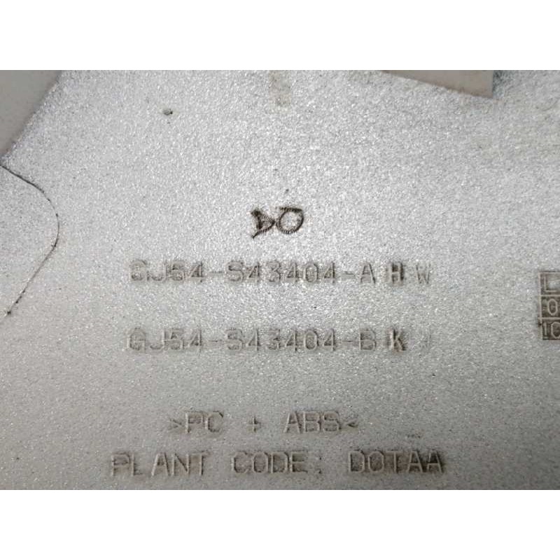 MOLDURA TRASERA PORTON BLANCO PERLA OBSERVAR FOTOS