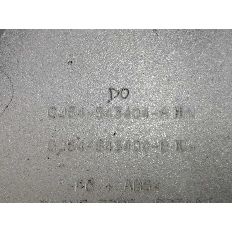 MOLDURA TRASERA PORTON BLANCO PERLA OBSERVAR FOTOS