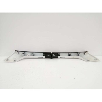 Recambio de moldura para ford kuga (cbs) referencia OEM IAM GJ54S43404A TRASERA PORTON BLANCO PERLA OBSERVAR FOTOS