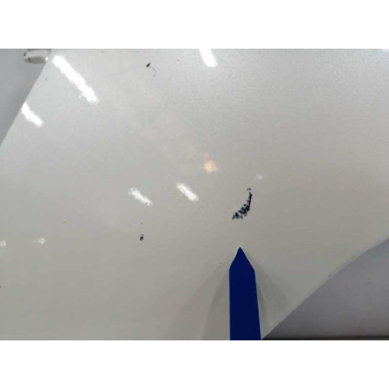 MOLDURA TRASERA PORTON BLANCO PERLA OBSERVAR FOTOS