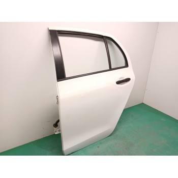Recambio de puerta trasera izquierda para toyota yaris (_p9_) 1.4 d-4d (nlp90_) referencia OEM IAM 670040D110  