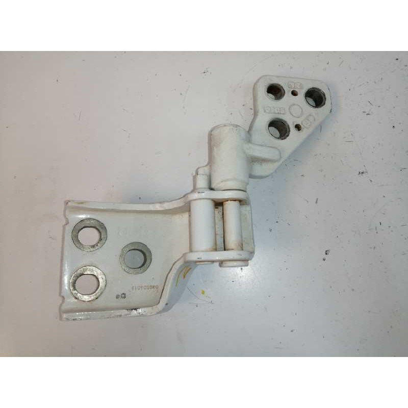Recambio de bisagra izquierda porton para peugeot partner kombi 1.6 blue-hdi fap referencia OEM IAM  INFERIOR 