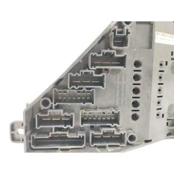 Recambio de caja reles / fusibles para land rover freelander 2.0 td4 cat referencia OEM IAM YQE500330  