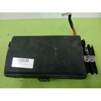 Recambio de caja reles / fusibles para opel insignia sports tourer edition referencia OEM IAM 13275881  