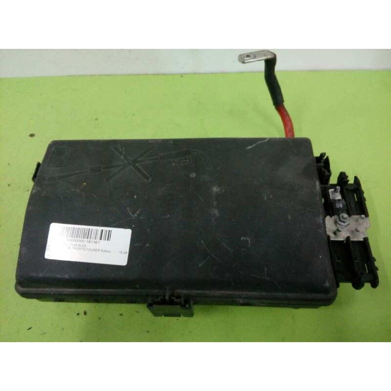 Recambio de caja reles / fusibles para opel insignia sports tourer edition referencia OEM IAM 13275881  