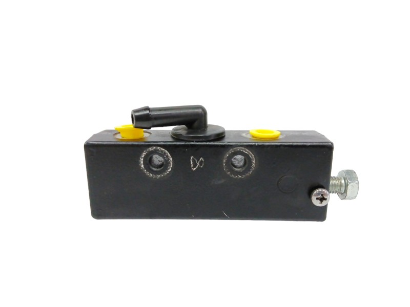 Recambio de valvula para benelli bn 125 bn 125 referencia OEM IAM 55400T800001 DIVISOR DE FRENADO Recambio de valvula para benelli bn 125 bn 125 referencia OEM IAM 55400T800001 DIVISOR DE FRENADO