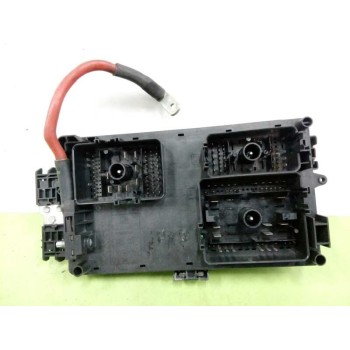 Recambio de caja reles / fusibles para opel insignia sports tourer edition referencia OEM IAM 13275881  