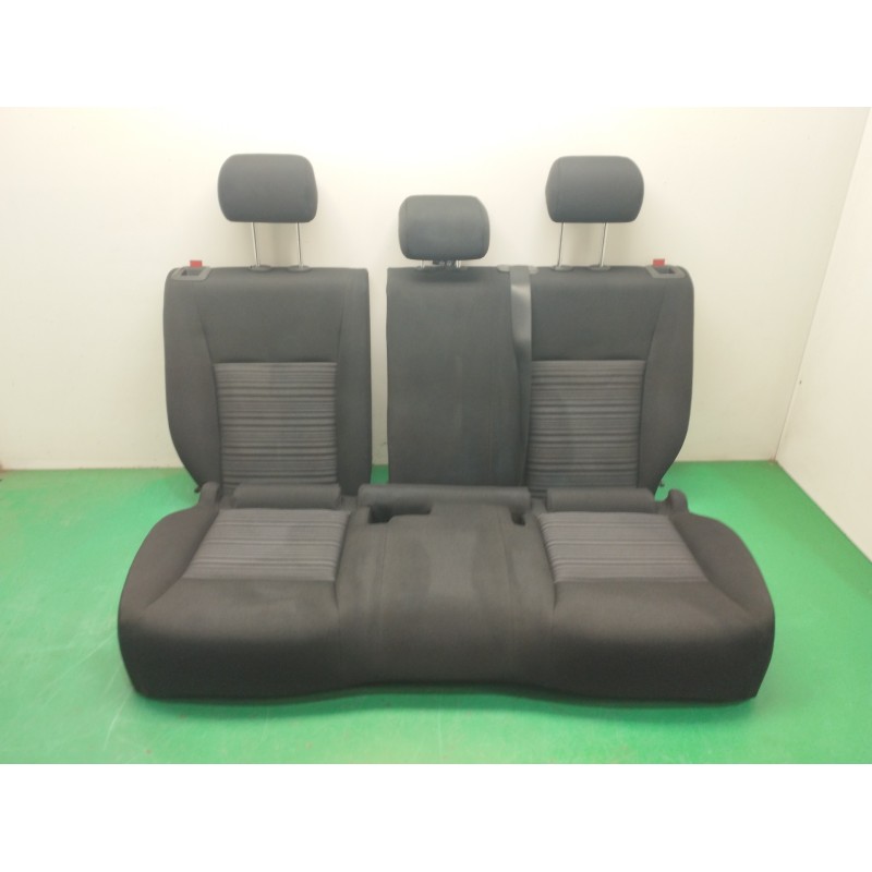 Recambio de asientos traseros para mercedes-benz clase b sports tourer (w246, w242) b 180 cdi / d (246.212) referencia OEM IAM  