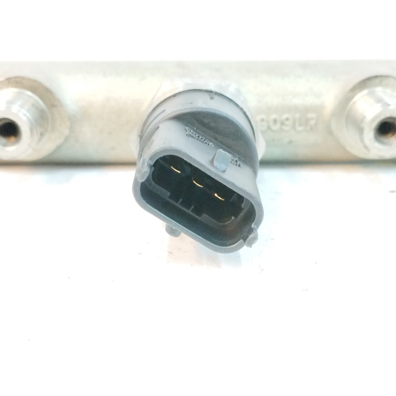 RAMPA INYECTORA 0445214024